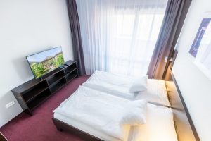 F2-620_Albertov (2020-03)-09