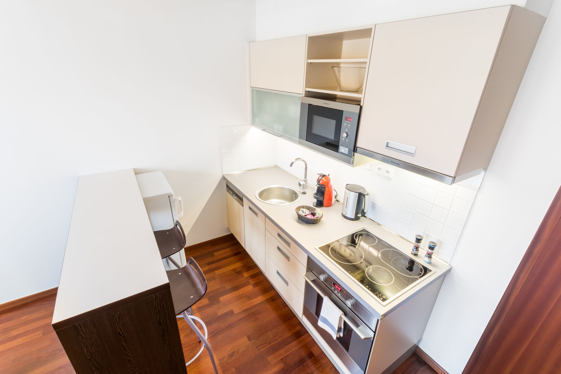 F2-726_Albertov (2020-04)-07